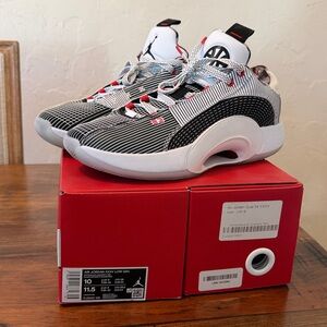 Air Jordan XXXV 34 Low Q54 Quai White Black Red Basketball Shoes 10 W/Box
